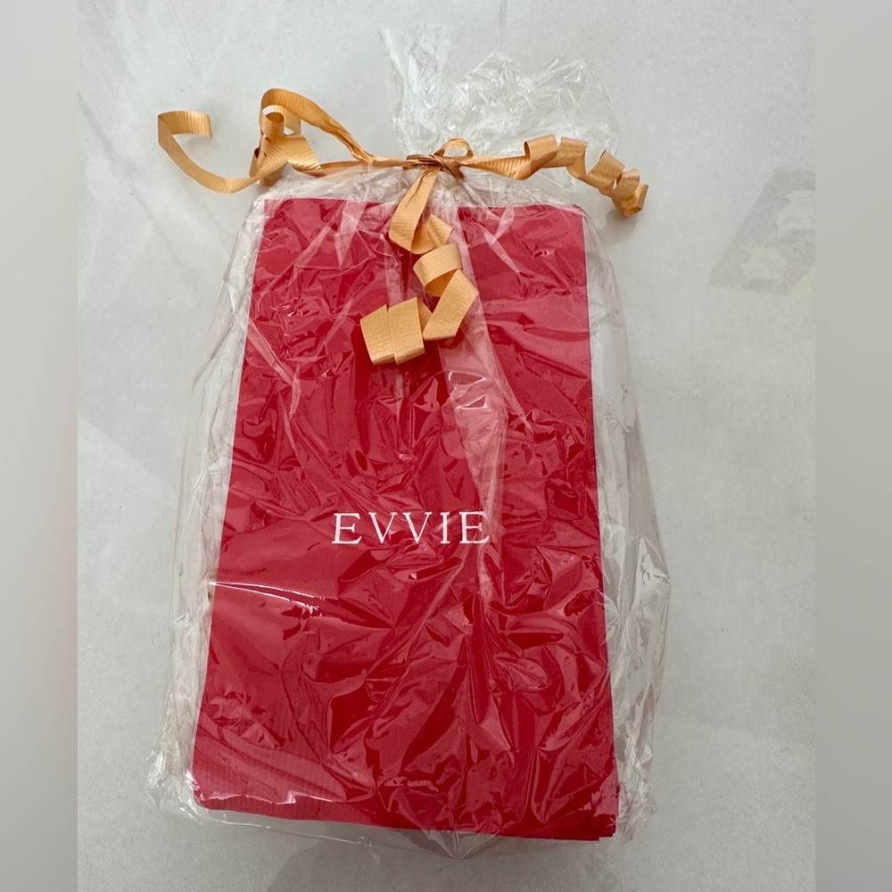 EVVIE Personalized Red Dinner, Guest Towel, Napkins